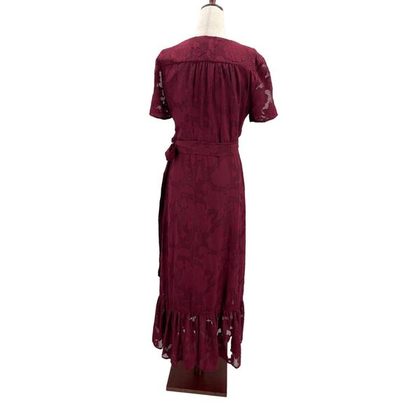 LULU'S SZ S Blissfully Burgundy Jacquard Short Sleeve Belted Wrap Midi Dress B44 - Picture 4 of 10